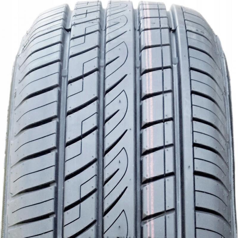 Fortune FSR303 235/55 R17 99H